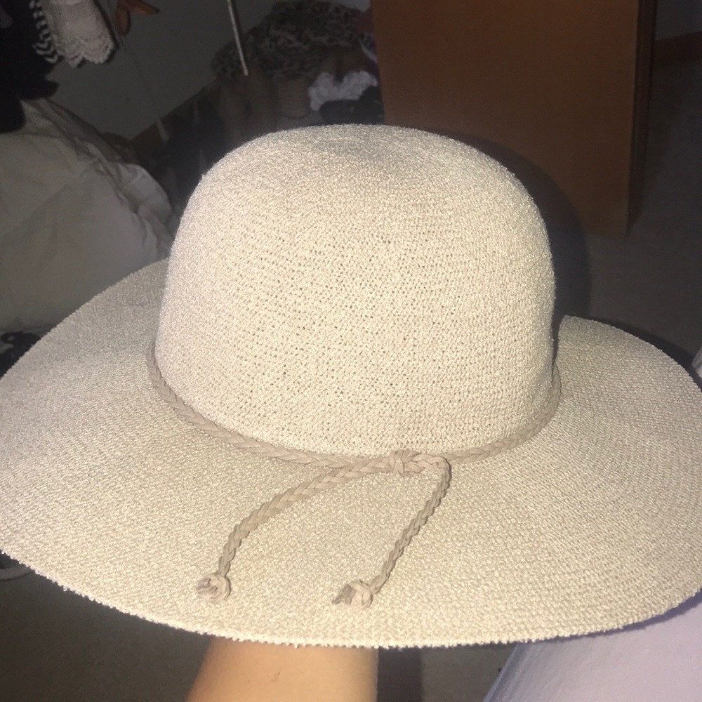Sun hat